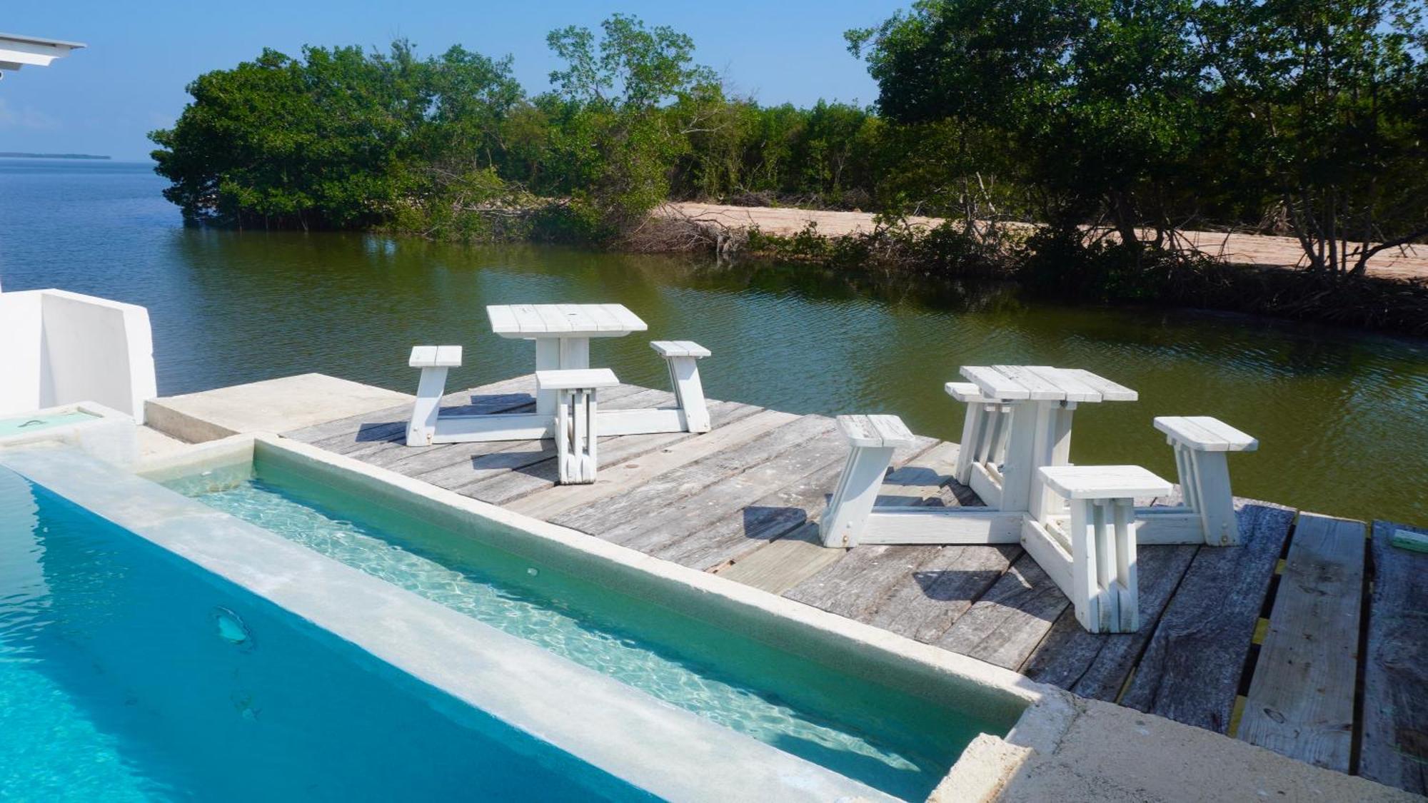 See Belize Poolside Sea View Economy Room With Infinity Pool & Overwater Deck Cidade de Belize Exterior foto