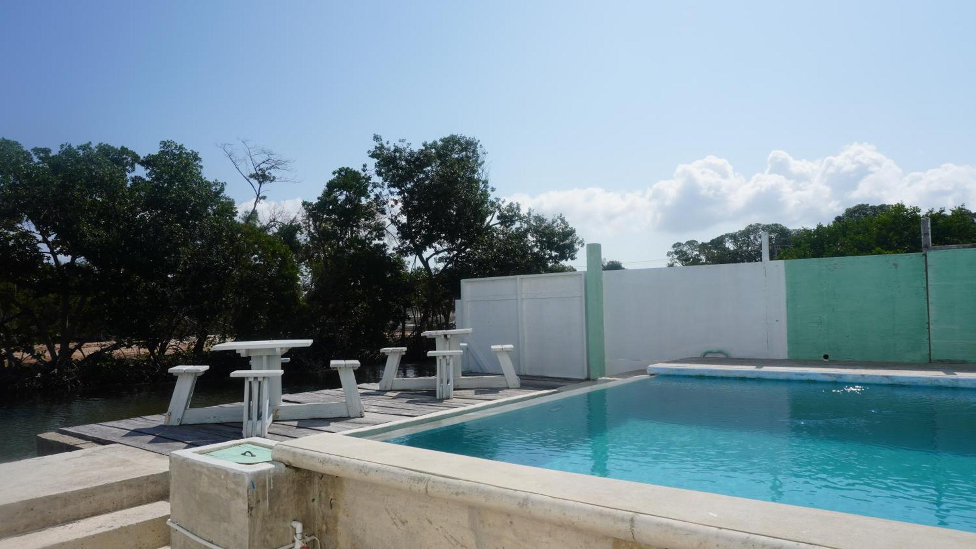 See Belize Poolside Sea View Economy Room With Infinity Pool & Overwater Deck Cidade de Belize Exterior foto