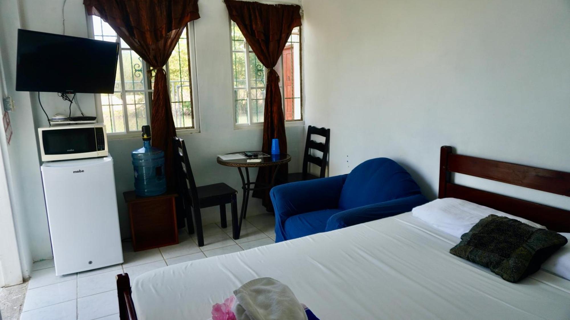 See Belize Poolside Sea View Economy Room With Infinity Pool & Overwater Deck Cidade de Belize Quarto foto
